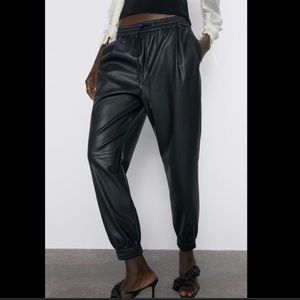 FAUX LEATHER JOGGING PANTS